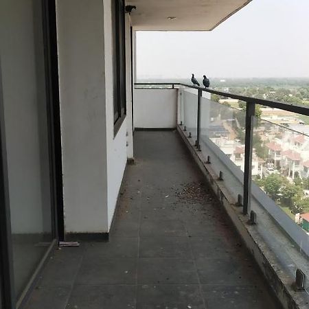 Ferienwohnung Shubh Antilia Ahmedabad Exterior foto