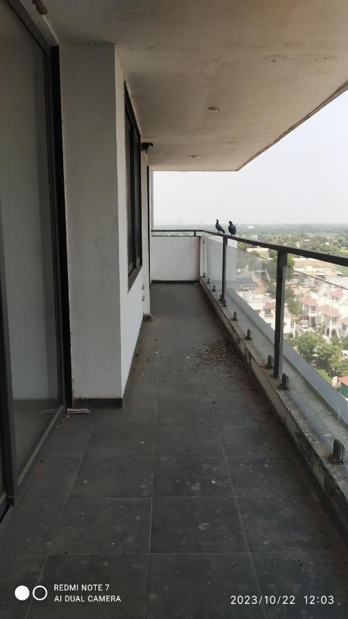 Ferienwohnung Shubh Antilia Ahmedabad Exterior foto